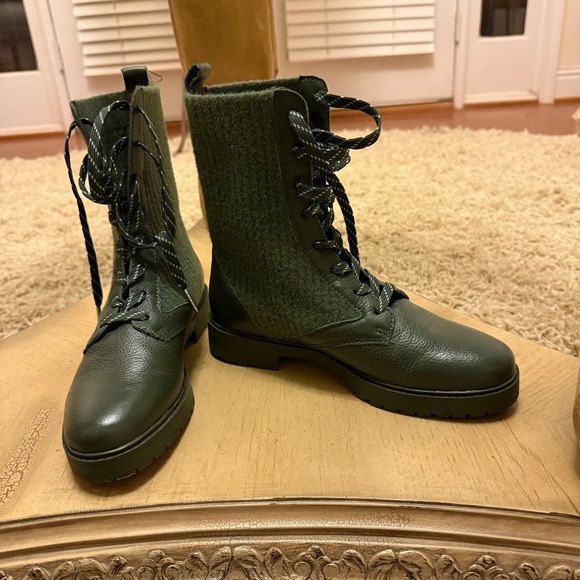 SPLENDID Women's Mixed Media Heel Pull-Tab Scout Toe Combat Boots Green Size 7 - Picture 3 of 9